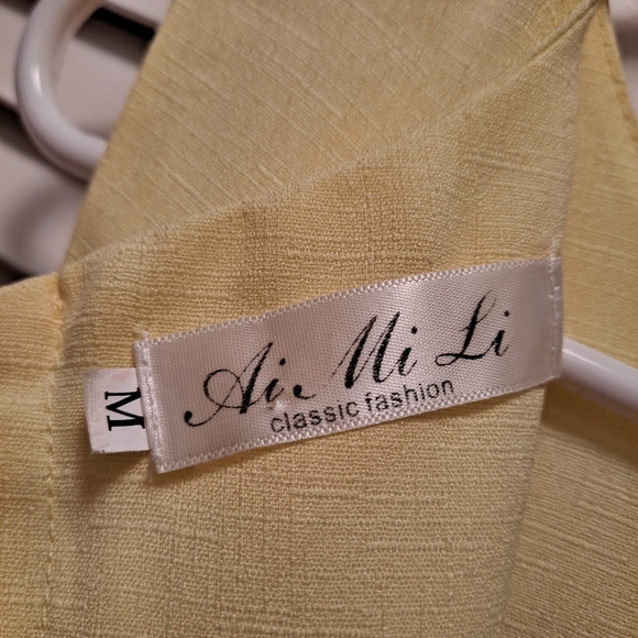 Tunic dress. Womens. Yellow with inscription Italia is love. Medium. - Picture 3 of 4